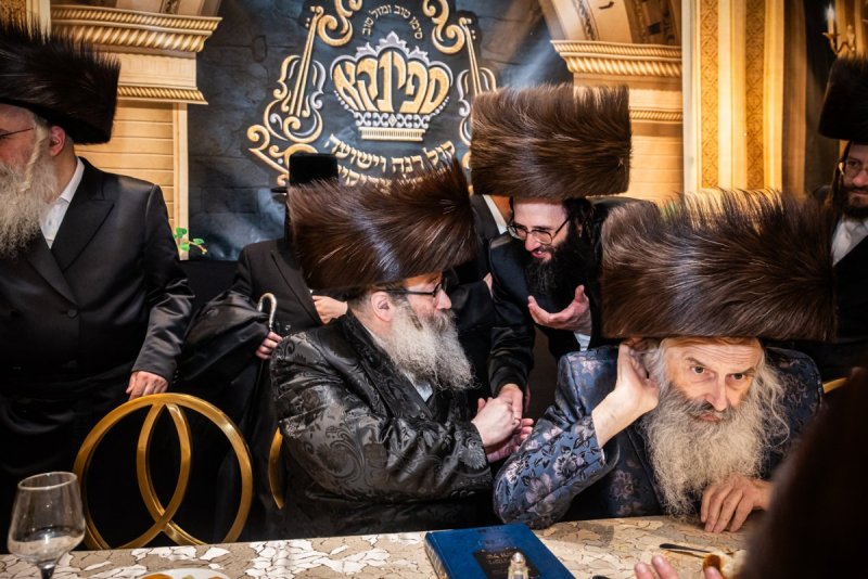 האחים לאנטשעווסקי 