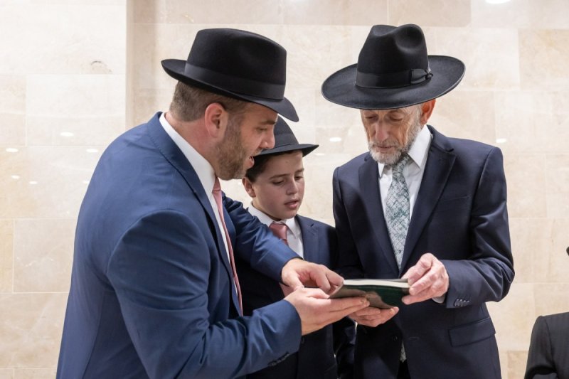 באדיבות המצלם