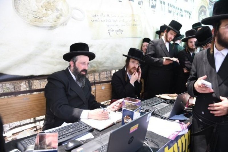 אנשיל בעק וא.מ.ש