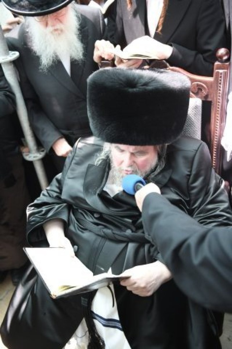 אנשיל בעק וא.מ.ש