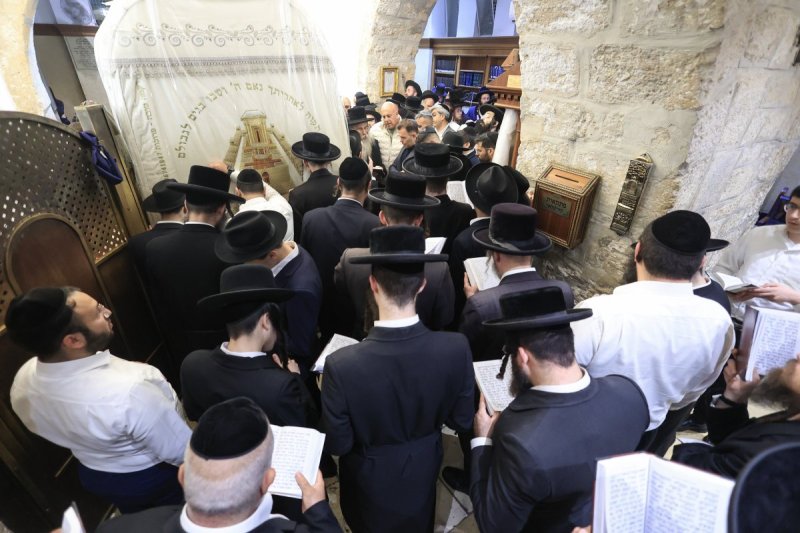 באדיבות המצלם
