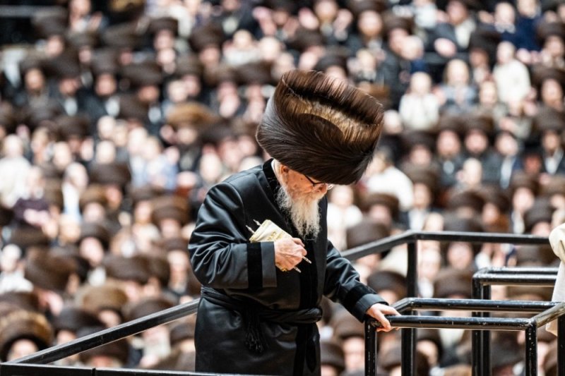 אלי וואהל, איצי מ.