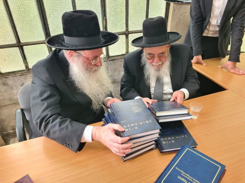 באדיבות המצלם