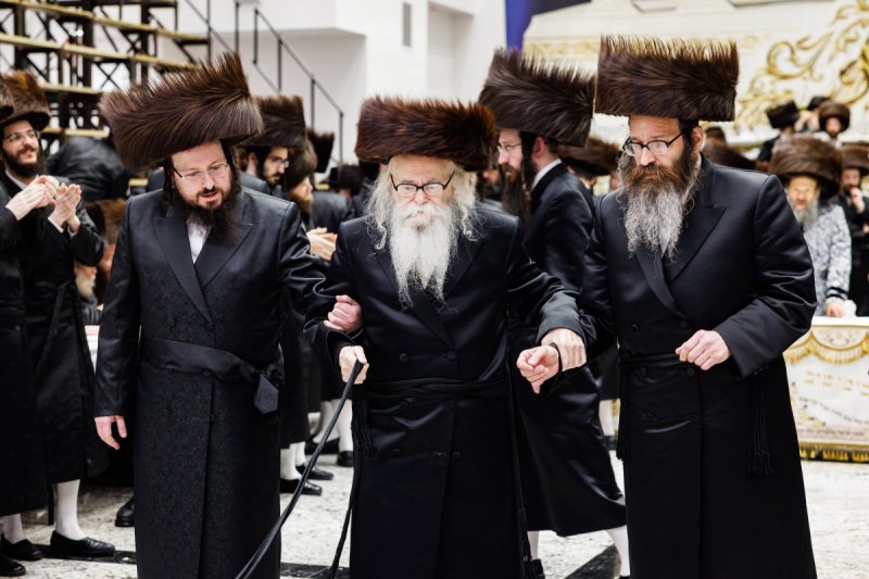 אברומי בלום והלל ל"ש