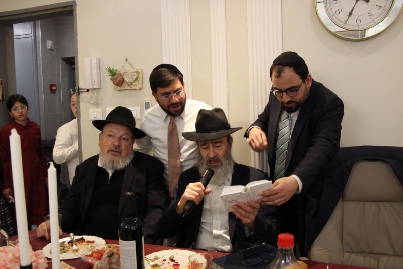 באדיבות המצלם