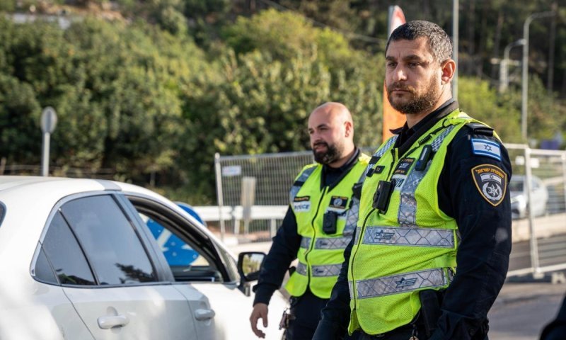 תגובות סוערות להחלטת המשטרה לעצור בחורי ישיבה: "עמקי תהומות"