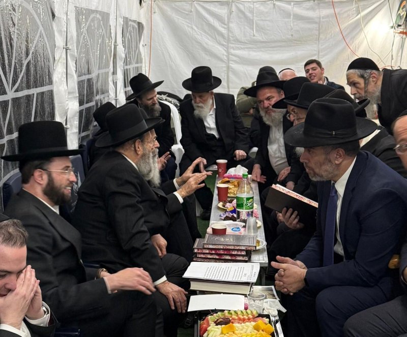 באדיבות המצלם