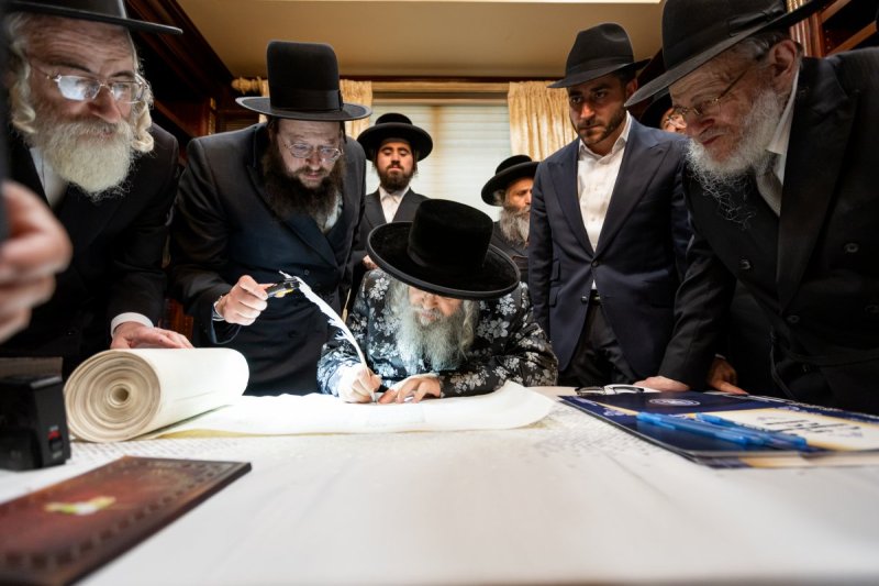 באדיבות המצלם