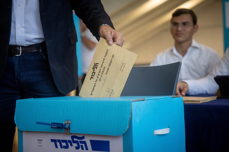 יונתן זינדל, פלאש 90