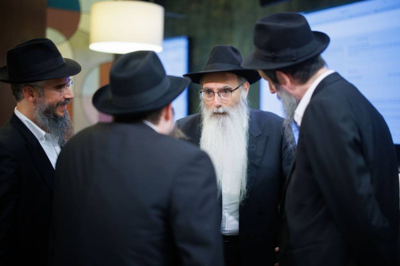 לוי נאזרוב