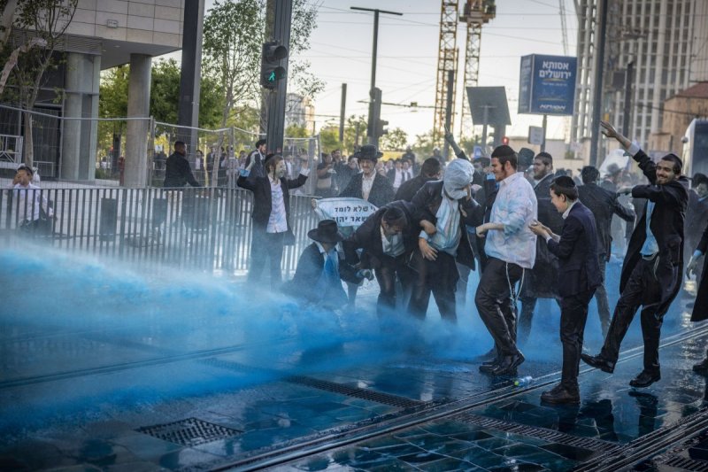 חיים גולדברג, פלאש 90