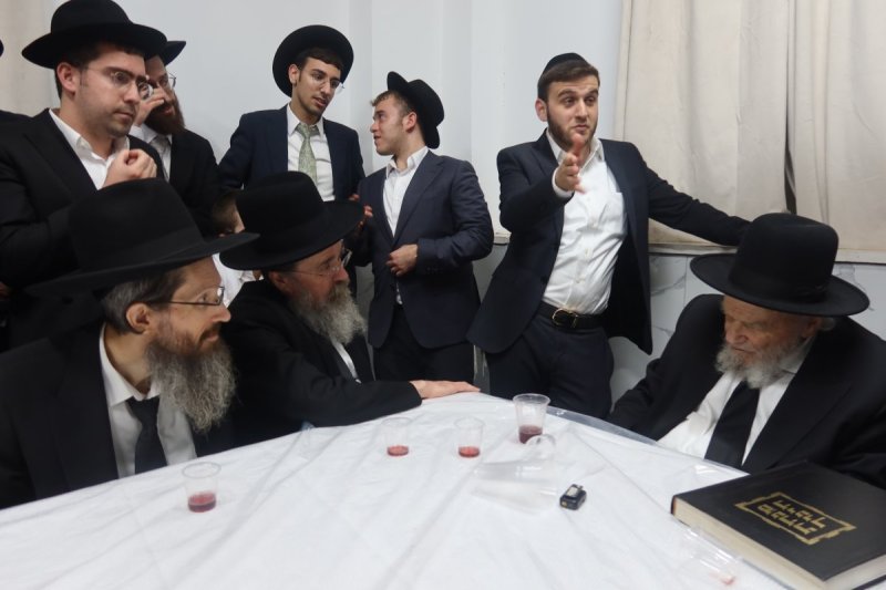 באדיבות המצלם