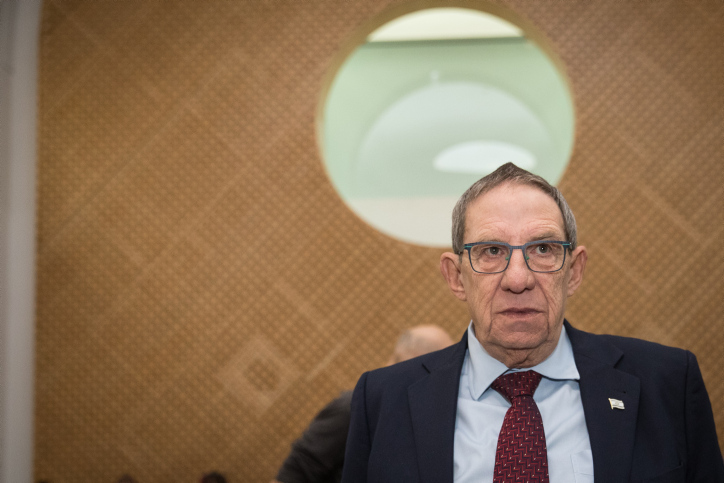 יונתן זינדל, פלאש 90