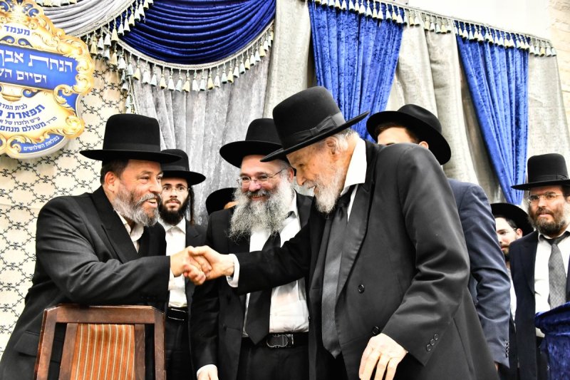 באדיבות המצלם