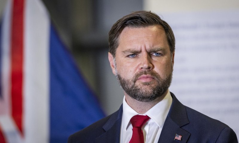 ואנס חשש מנקמה איראנית וחתך מיד מפקיסטן