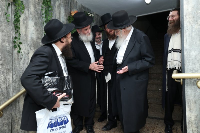 שמוליק קורלנסקי