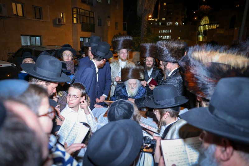 דניאל נפוסי