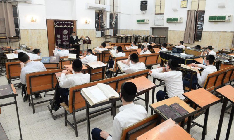 דרמה בבני ברק: צו סגירה הוגש לישיבת פוניבז' לצעירים