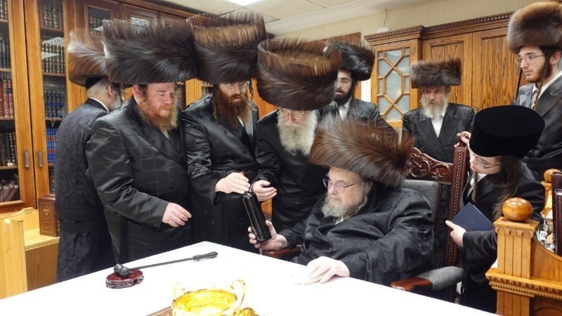 אנשיל בעק וא.מ.ש