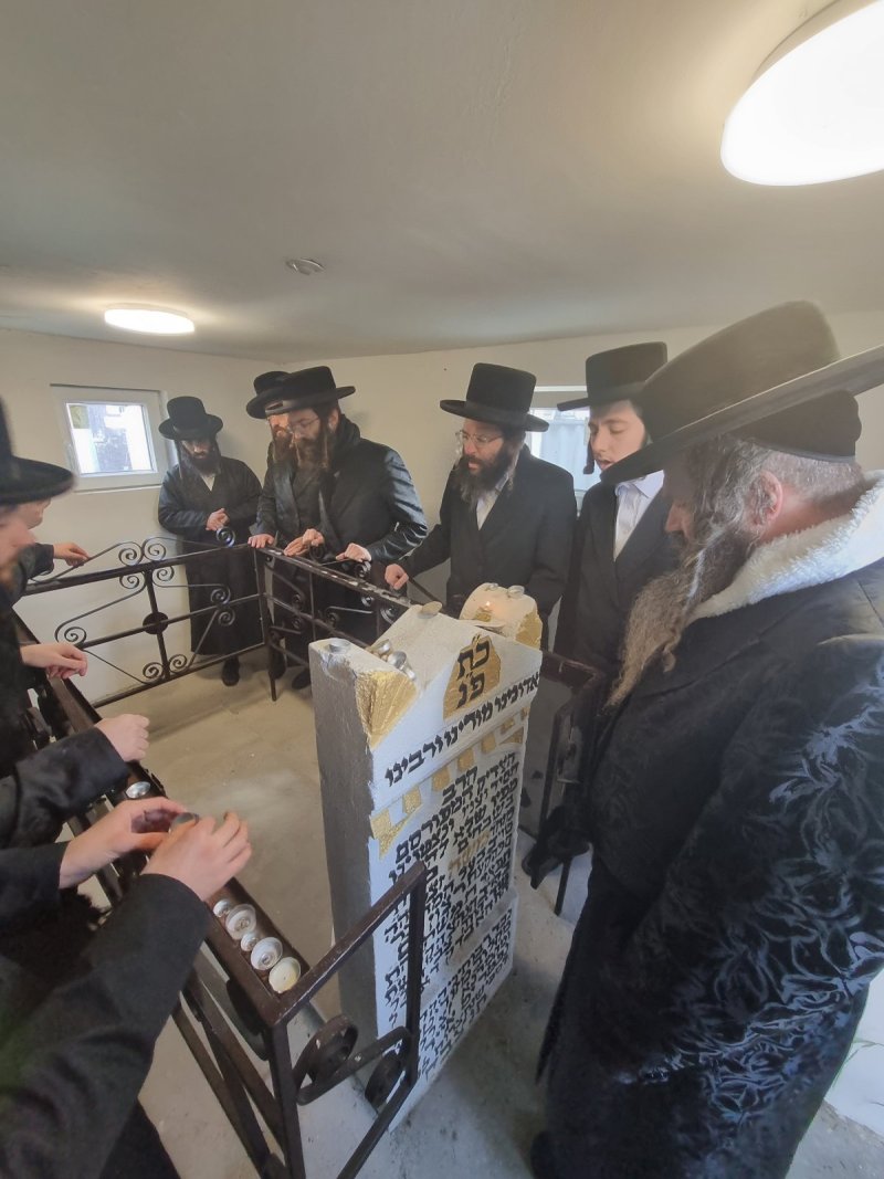 באדיבות המצלם