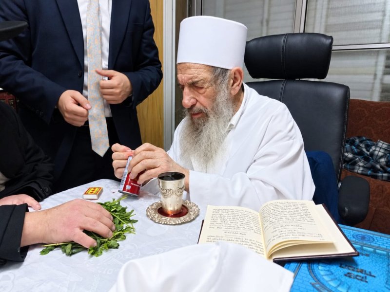 באדיבות המצלם