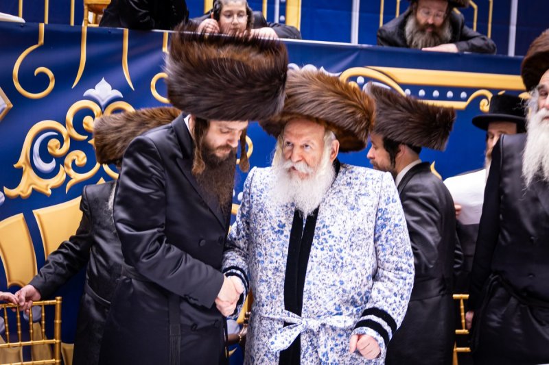 באדיבות המצלם