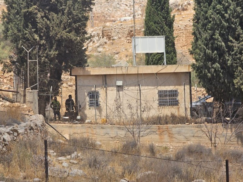 באדיבות המצלם