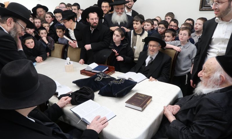 חסר תקדים: הבישוף התערב למען הישיבות ומנע קנסות וסנקציות