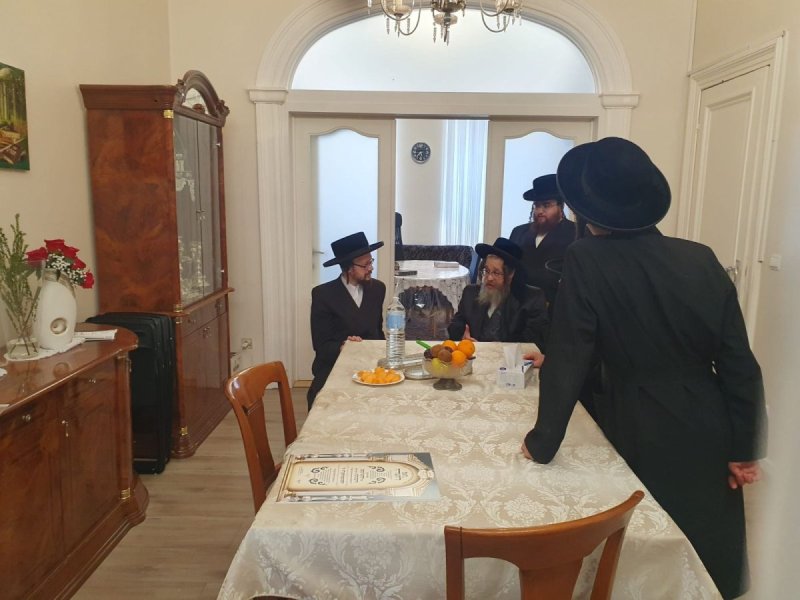 משה קאהן ומ.א. נוימן