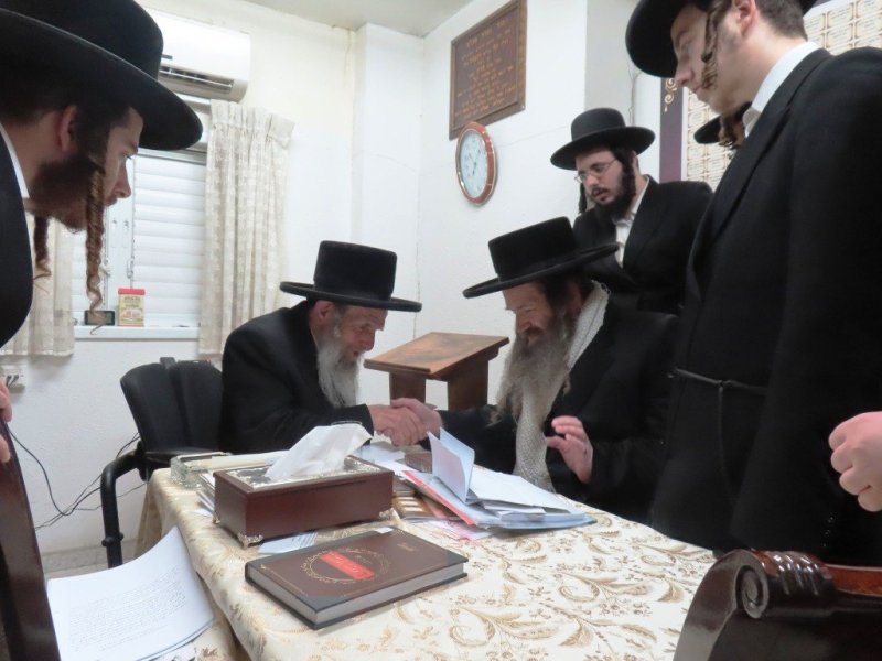 באדיבות המצלם