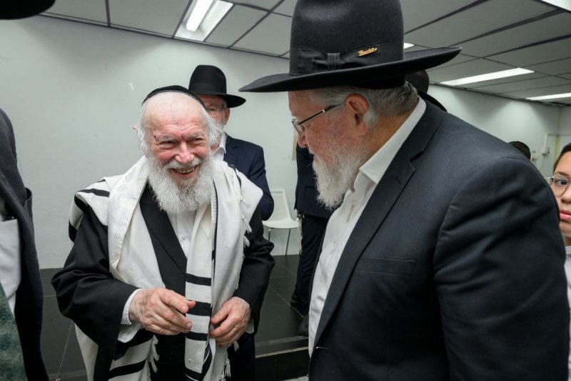 מנדי רוט, דברי חמד
