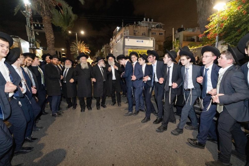 באדיבות המצלם