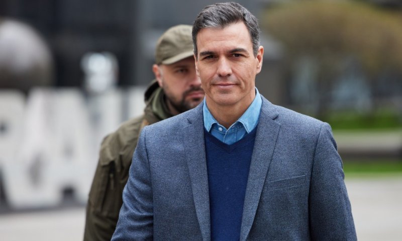 בגין סיוע לאיראן: תלונה בהאג נגד ר"מ ספרד