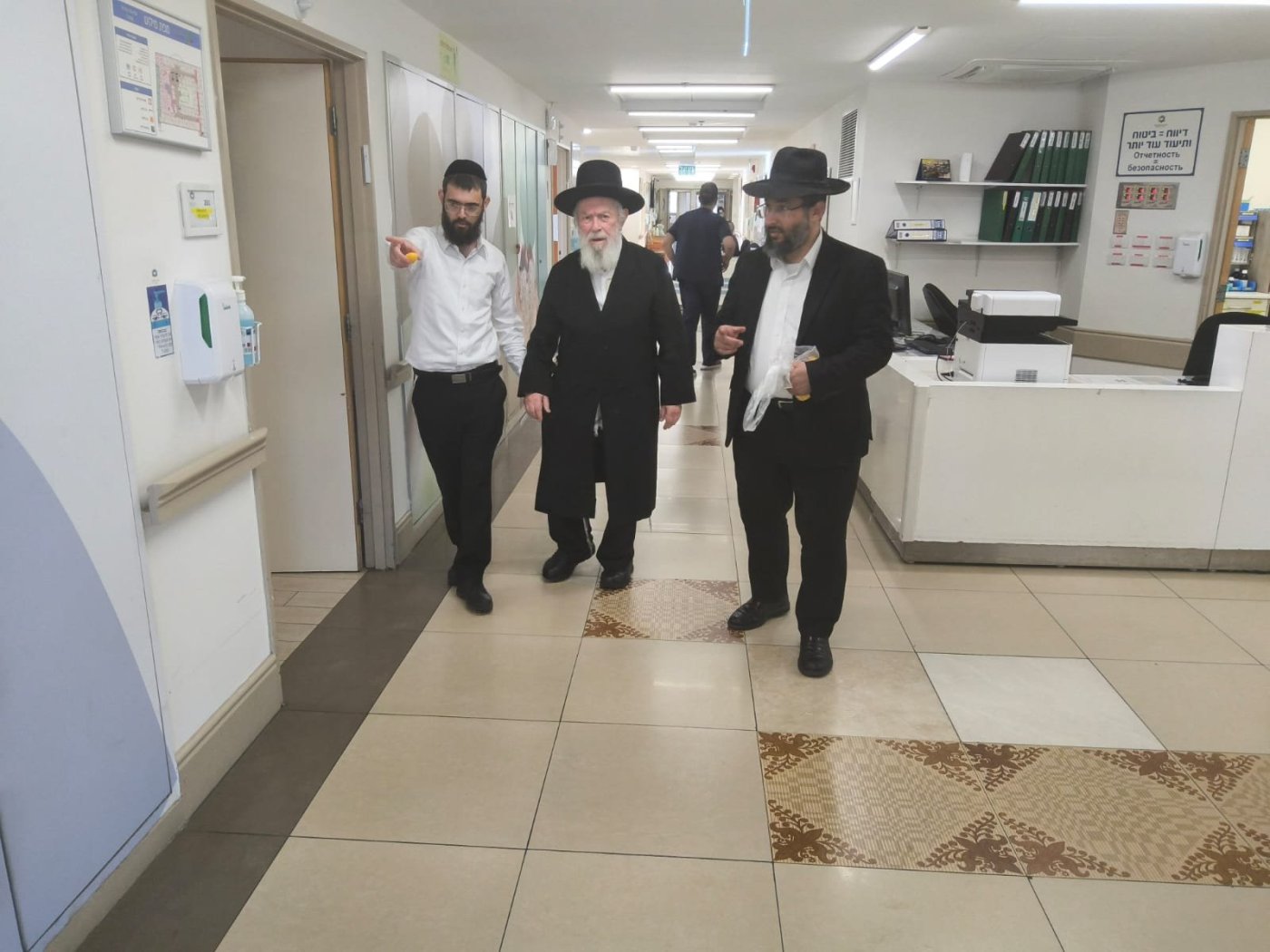 באדיבות המצלם