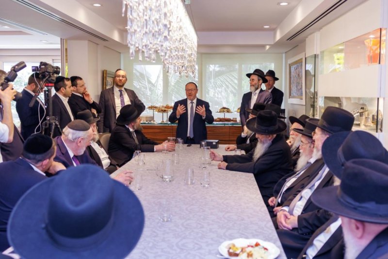 דניאל נפוסי ומאיר זלזניק
