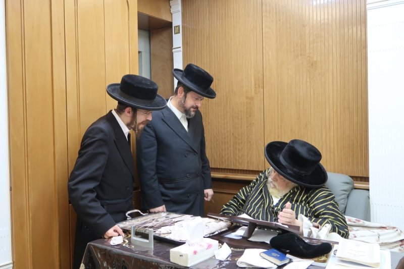 באדיבות המצלם