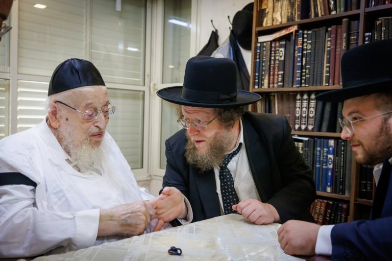 דניאל נפוסי