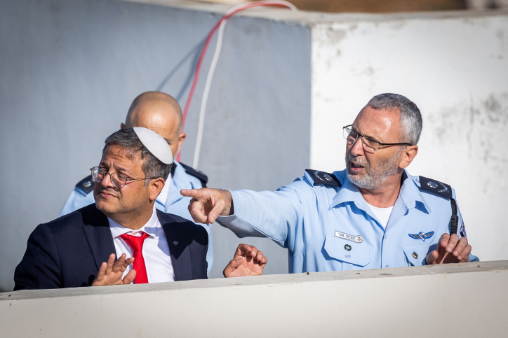 יונתן זינדל, פלאש 90