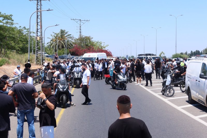 באדיבות המצלם