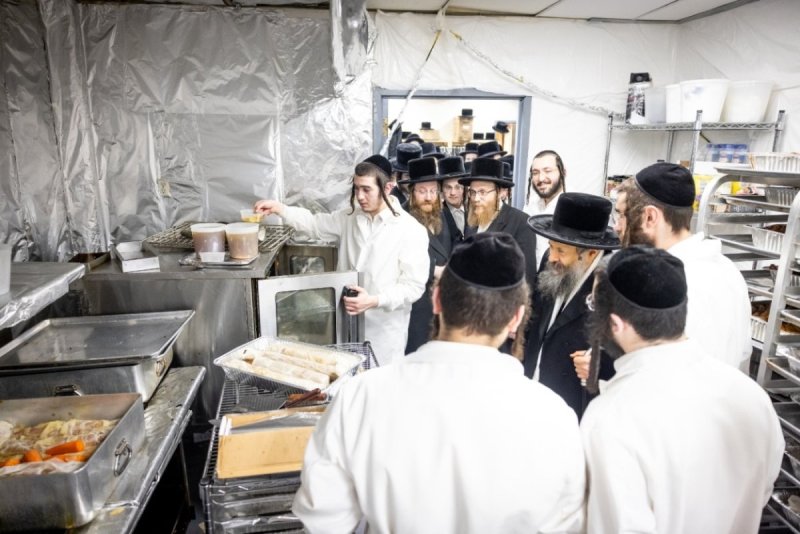 אברומי בלום, אחים לאנטשעווסקי, אייזיק י.