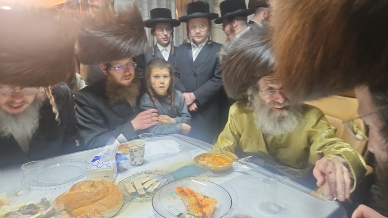באדיבות המצלם