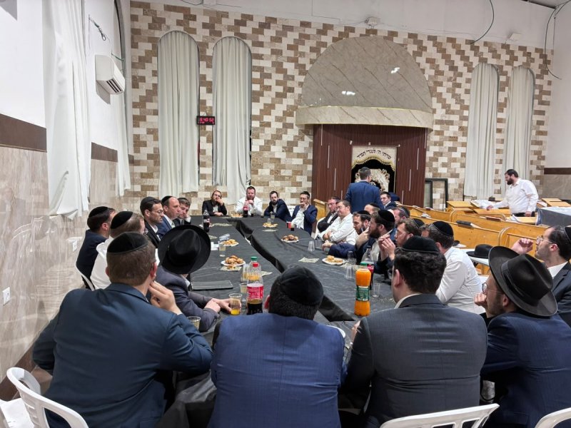 באדיבות המצלם