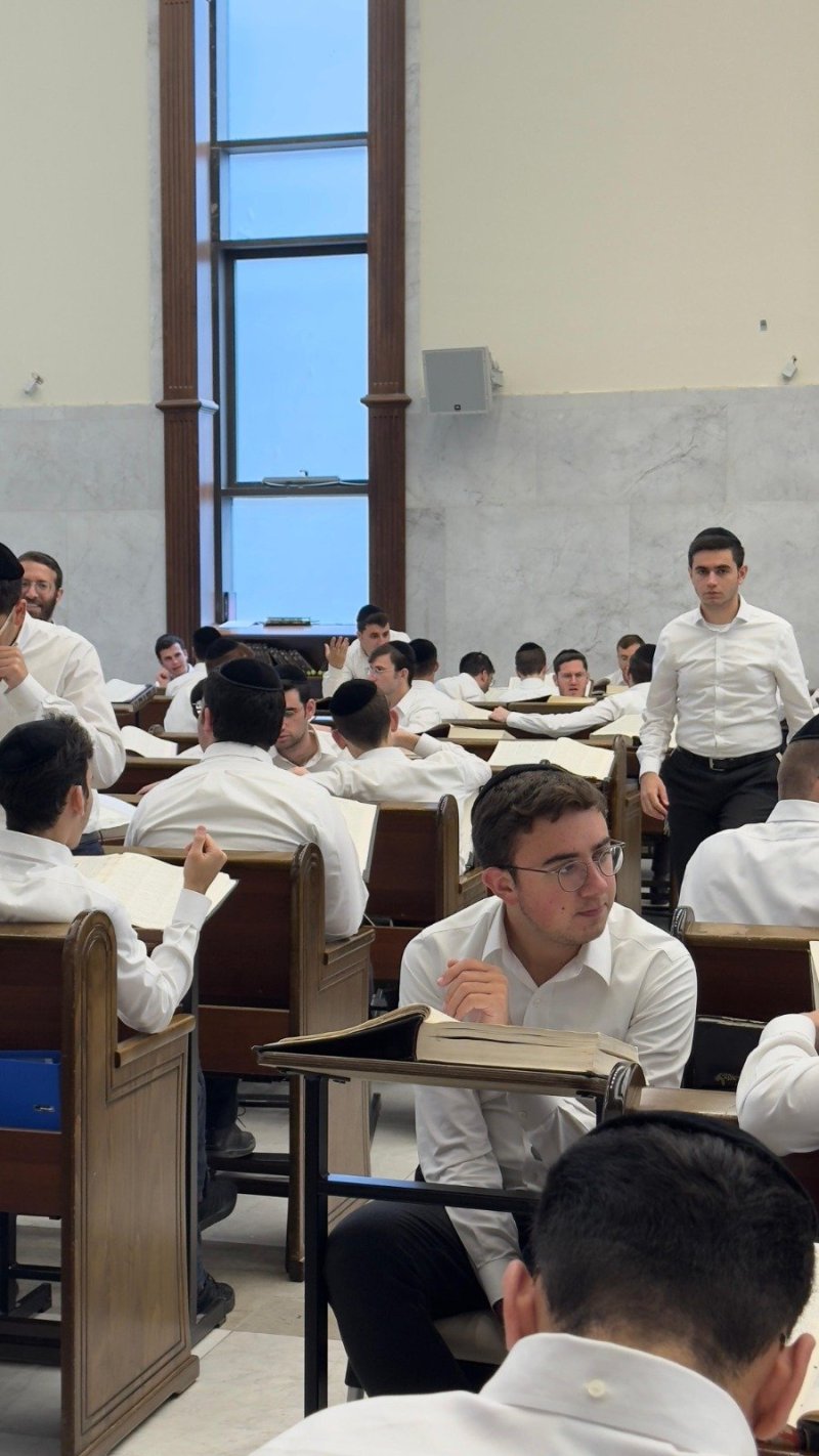 באדיבות המצלם