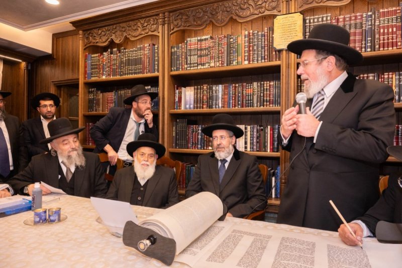 באדיבות המצלם