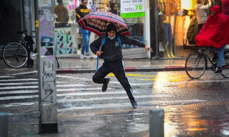 שלג, רוחות עזות והצפות: שבוע חורפי וגשום לפנינו - התחזית המלאה