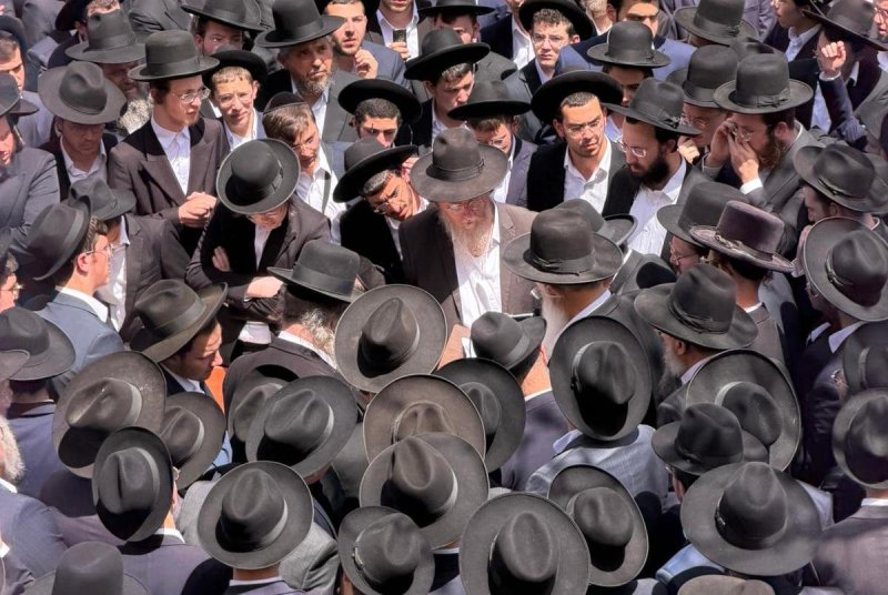 באדיבות המצלם