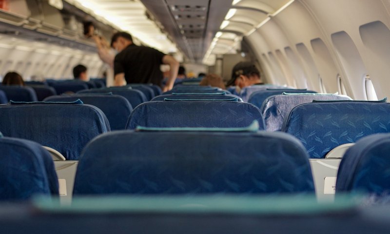 הטיסה מקישינב לוורשה הסתבכה: הישראלי עורר מהומה באוויר