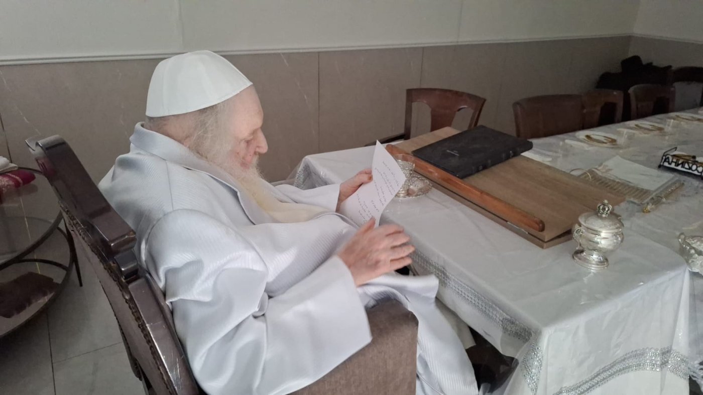 באדיבות המצלם