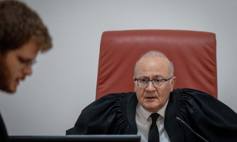 השופט הפורש יוסף אלרון מתכונן לתפקיד הבא