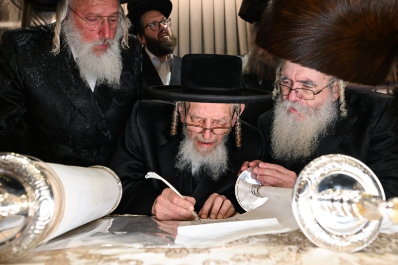 משה גולדשטיין, דוד ארזני ומאיר לביא